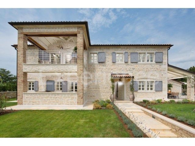 Dom na predaj 297 m² – Sveti Lovreč Pazenatički