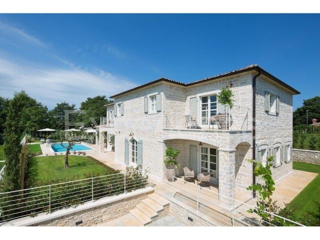 Haus zu verkaufen 359 m² – Sveti Lovreč Pazenatički