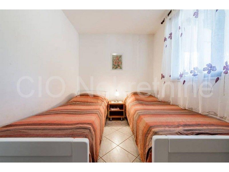Hiša Na predaj - SPLITSKO-DALMATINSKA  ŠOLTA 