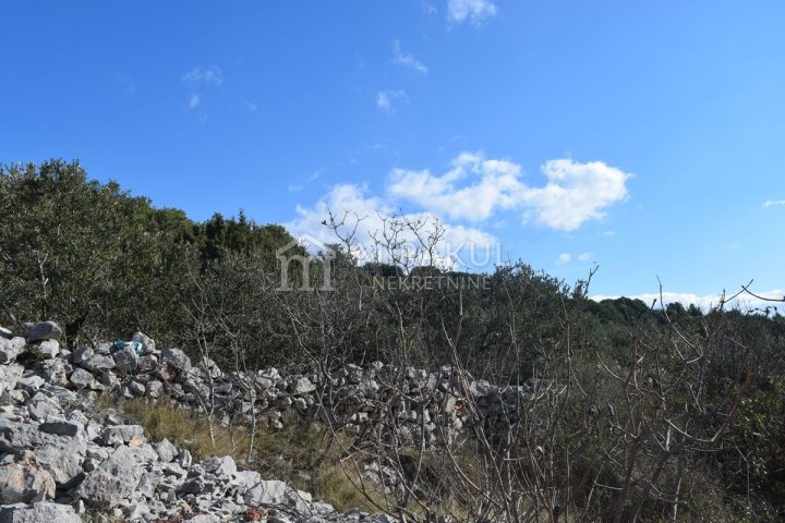 Land for sale 1169 m² – Jezera