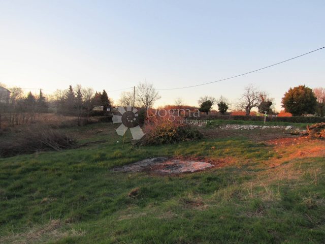 Land for sale 2751 m² – Barban