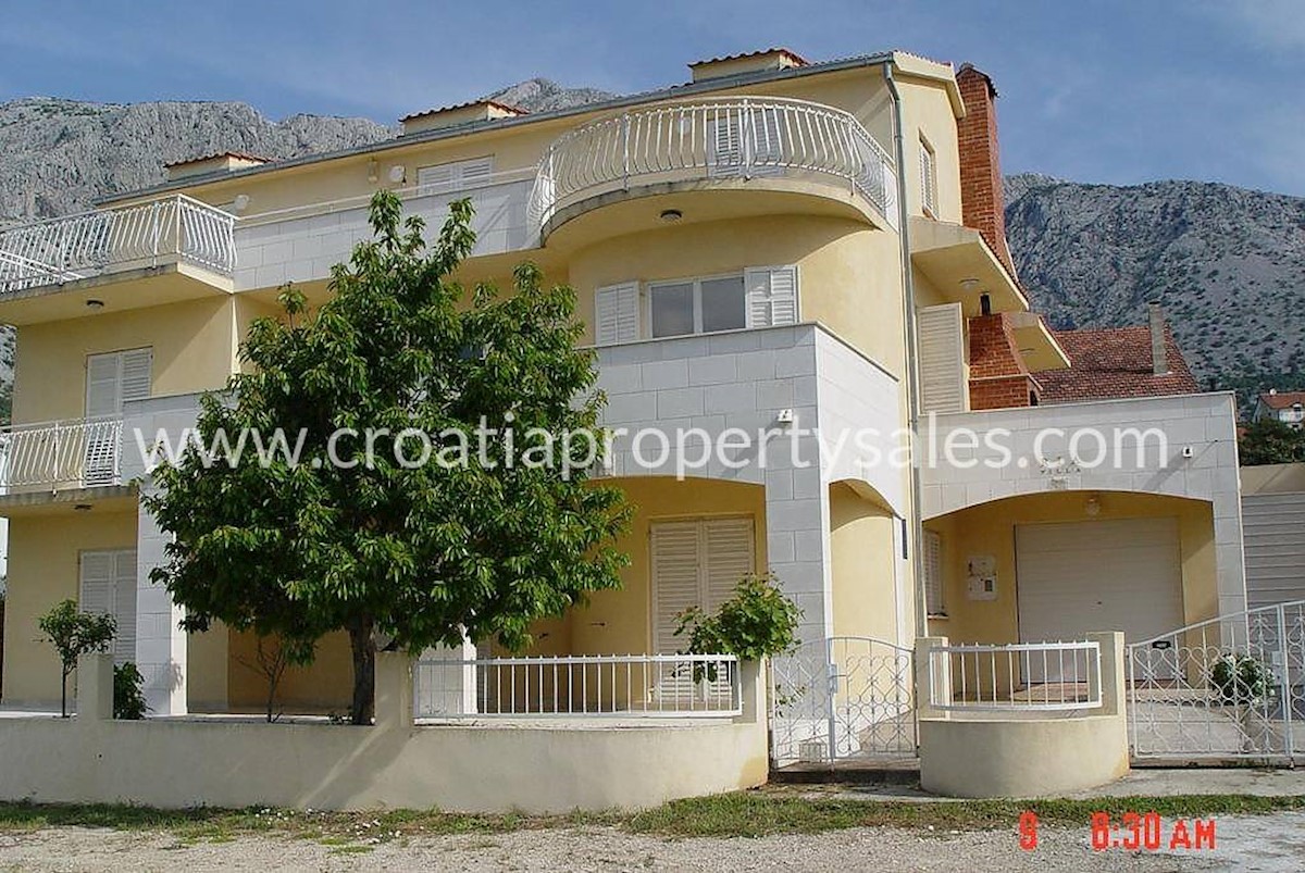 House For sale PELJEŠAC