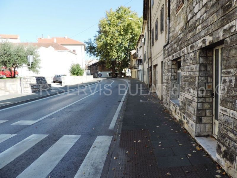 Haus Zu verkaufen - ŠIBENSKO-KNINSKA  KNIN 