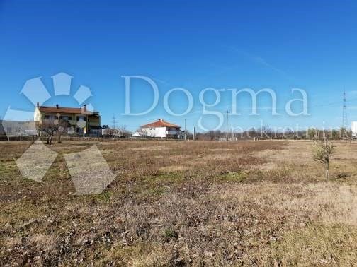 Land for sale 3550 m² – Barban