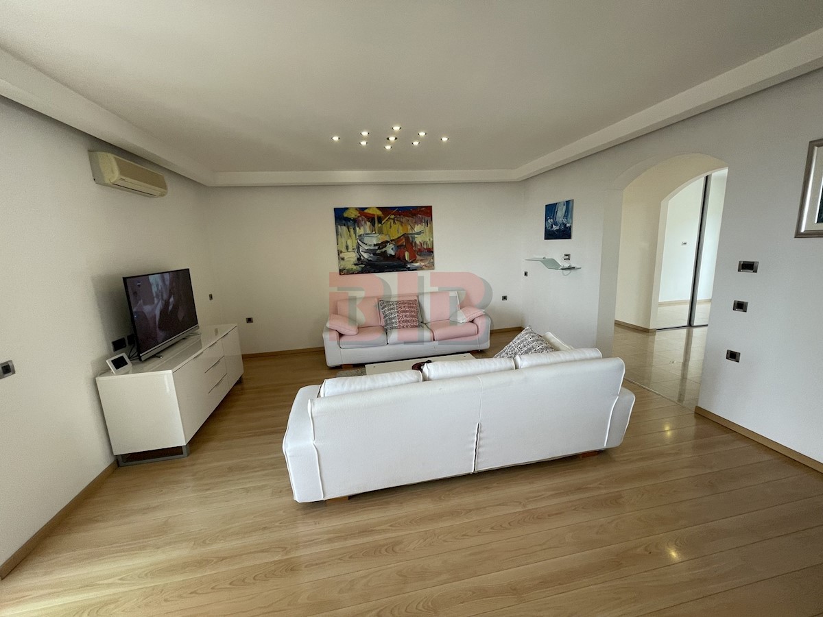 Apartma Na predaj - PRIMORSKO-GORANSKA  OPATIJA 