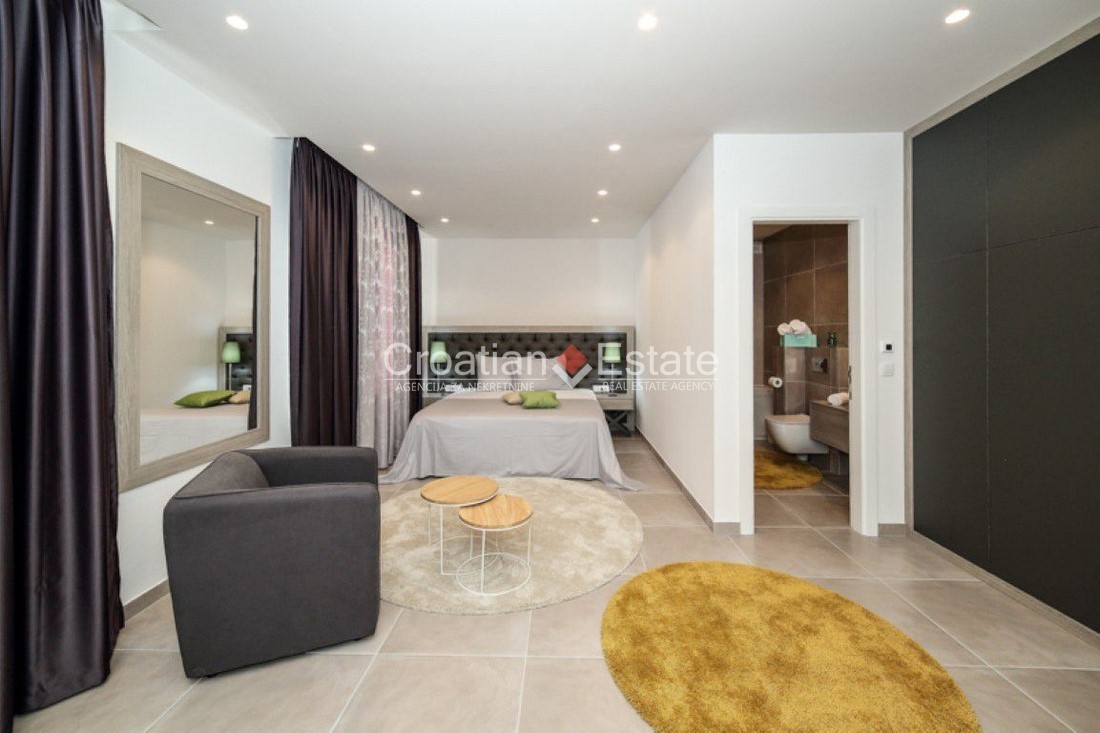 Casa In vendita - SPLITSKO-DALMATINSKA  ČIOVO 