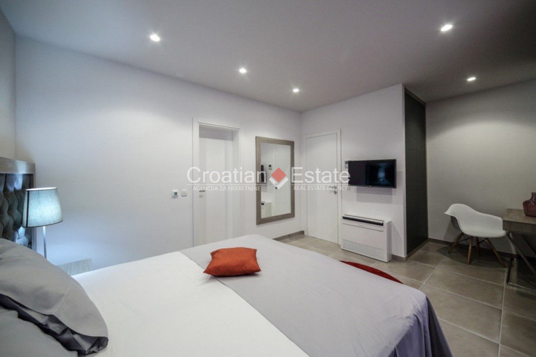 Casa In vendita - SPLITSKO-DALMATINSKA  ČIOVO 