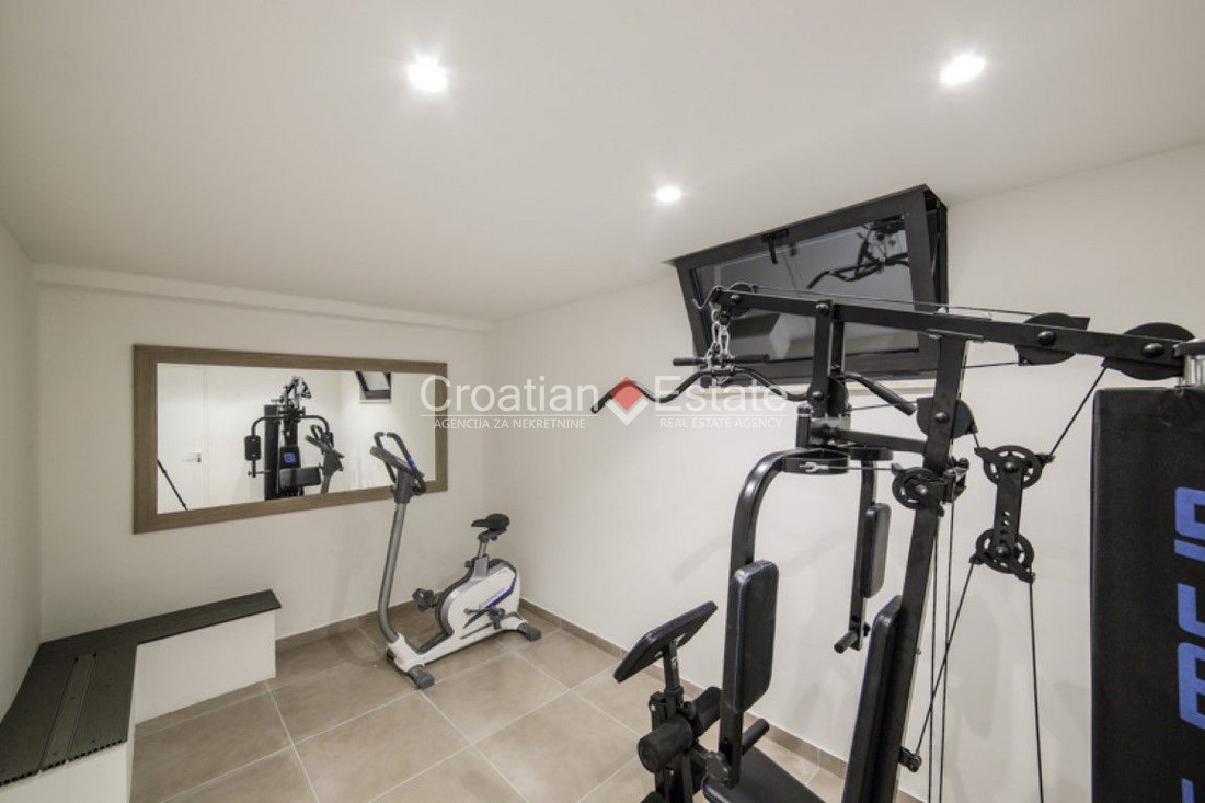 Casa In vendita - SPLITSKO-DALMATINSKA  ČIOVO 