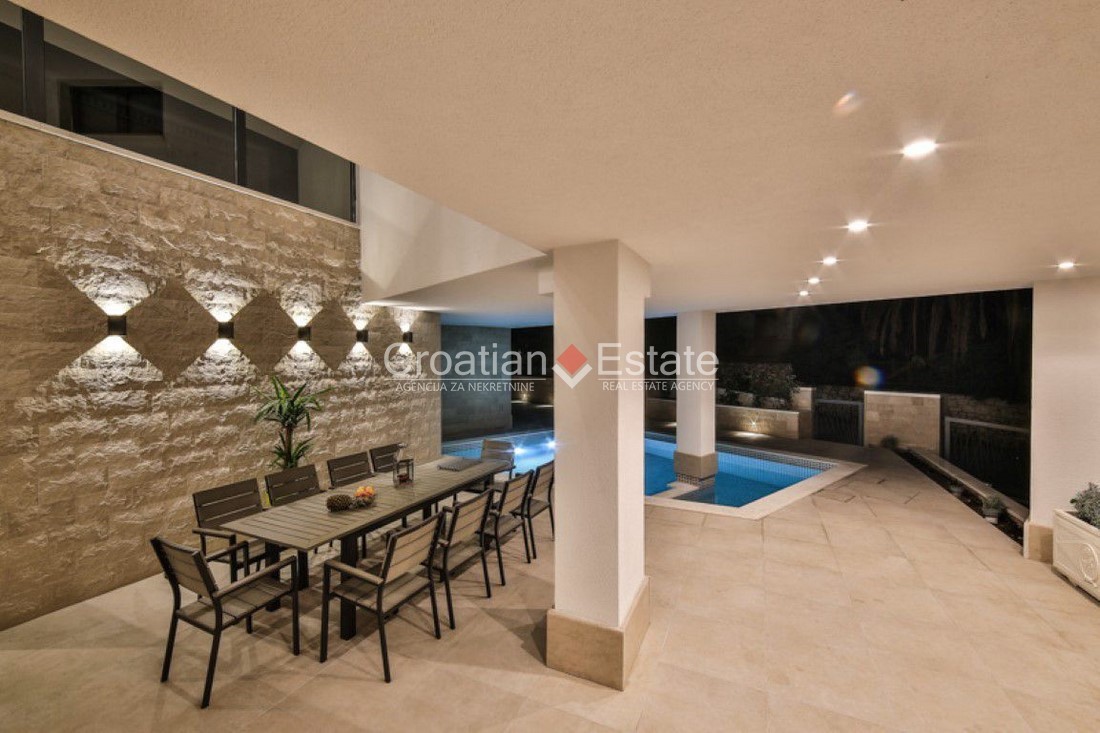 Casa In vendita - SPLITSKO-DALMATINSKA  ČIOVO 