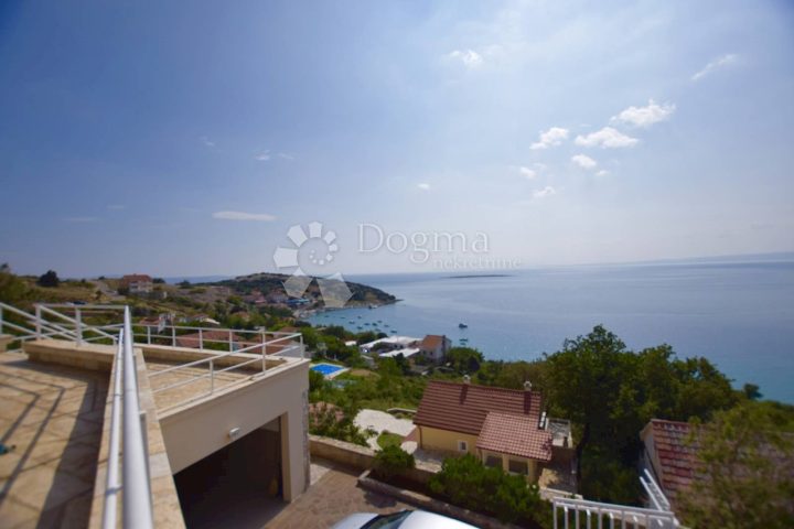House for sale 400 m² – Stara Baška
