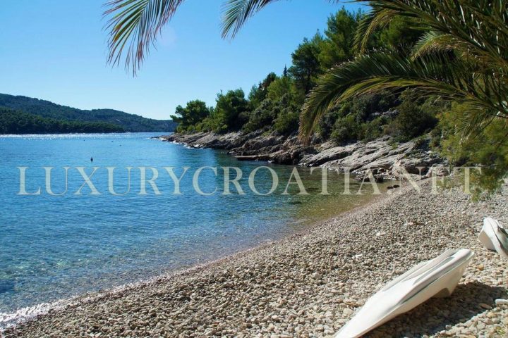Zemljište na prodaju 1119 m² – Korčula