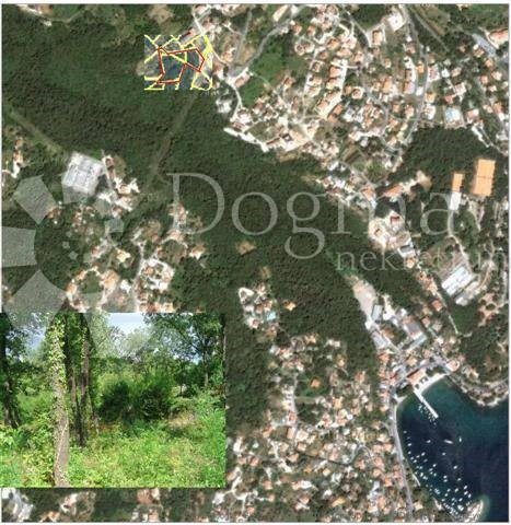 Land for sale 2800 m² – Ičići