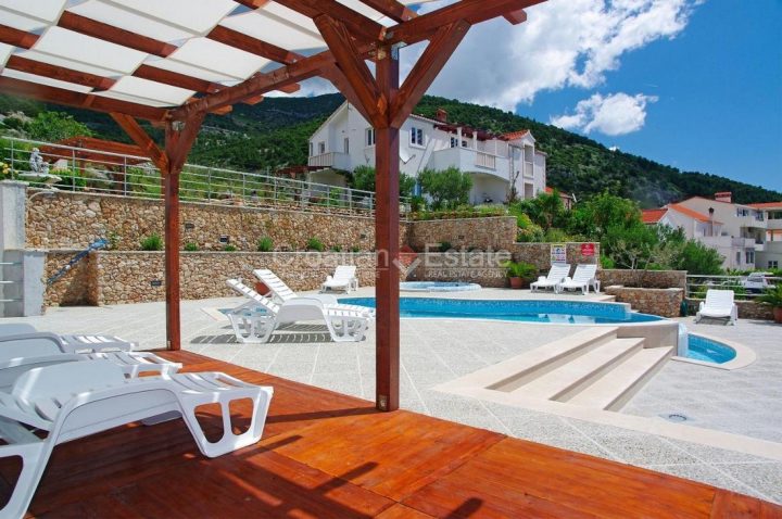 Poslovni prostori Naprodaj - Splitsko-dalmatinska Brač - foto 5/18