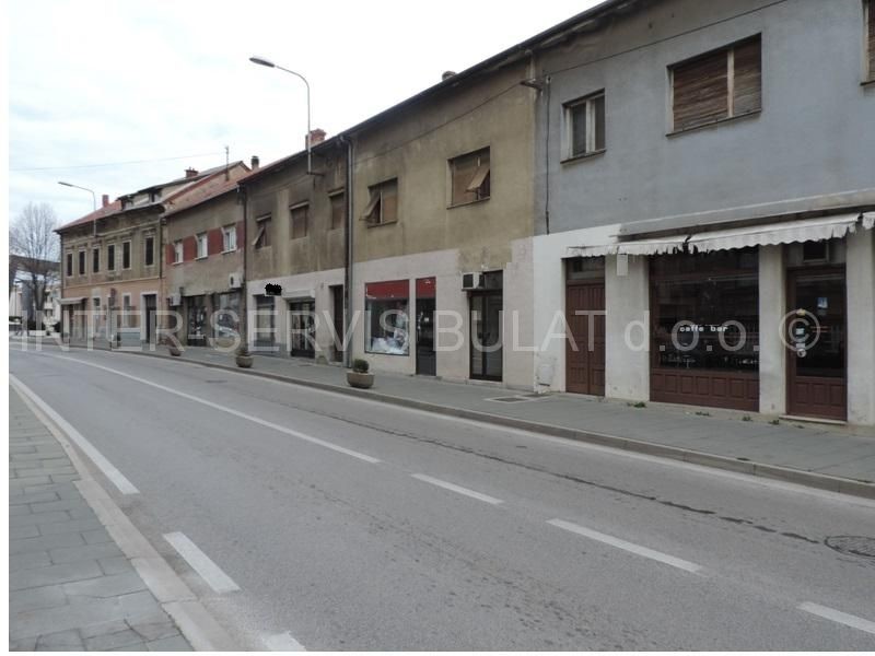 House For sale KNIN