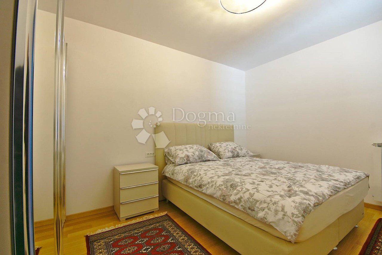 Flat For rent - PRIMORSKO-GORANSKA  RIJEKA 