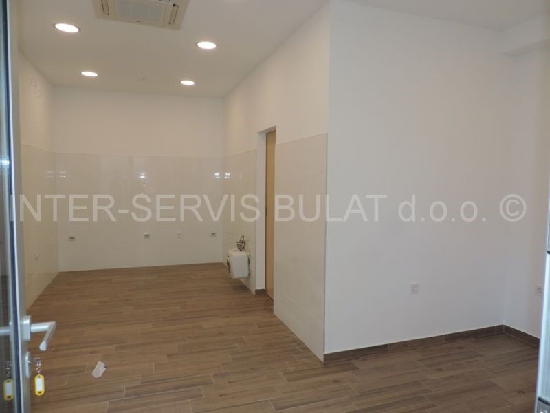 Business premises For rent - ŠIBENSKO-KNINSKA  ŠIBENIK 