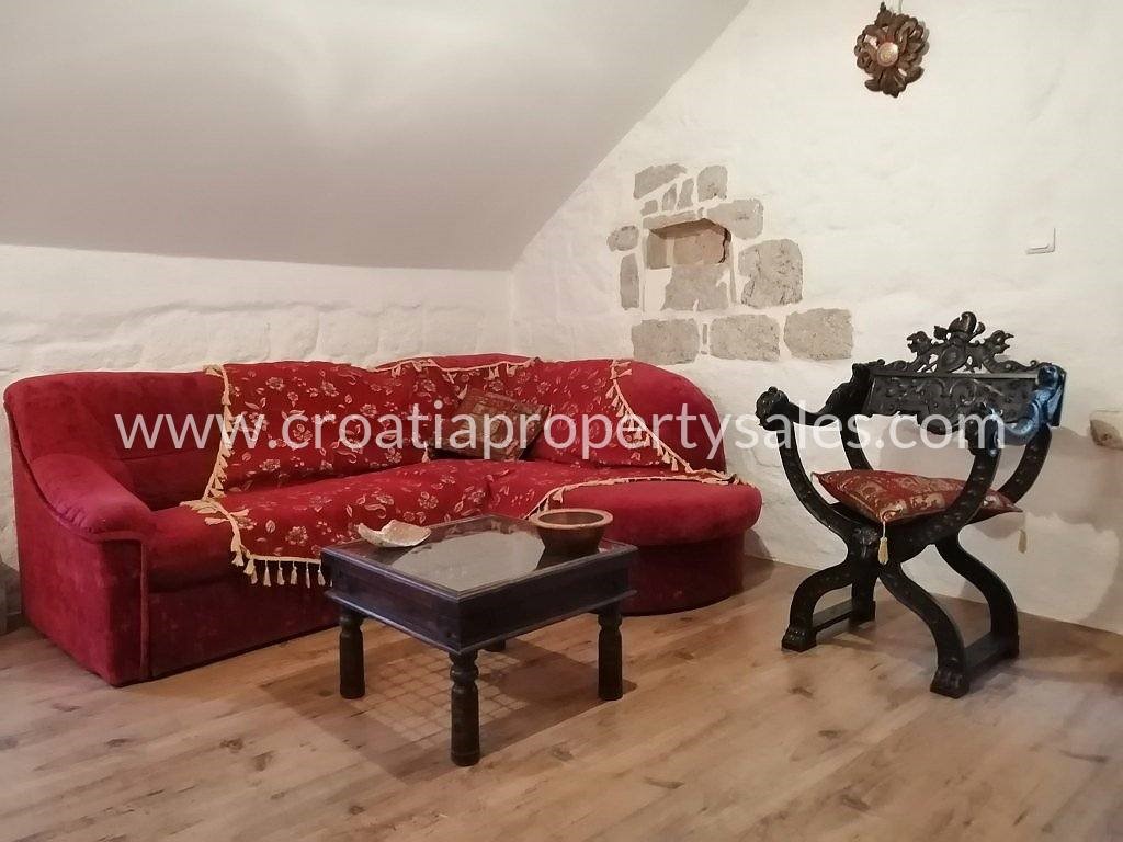 House For sale - SPLITSKO-DALMATINSKA  HVAR 