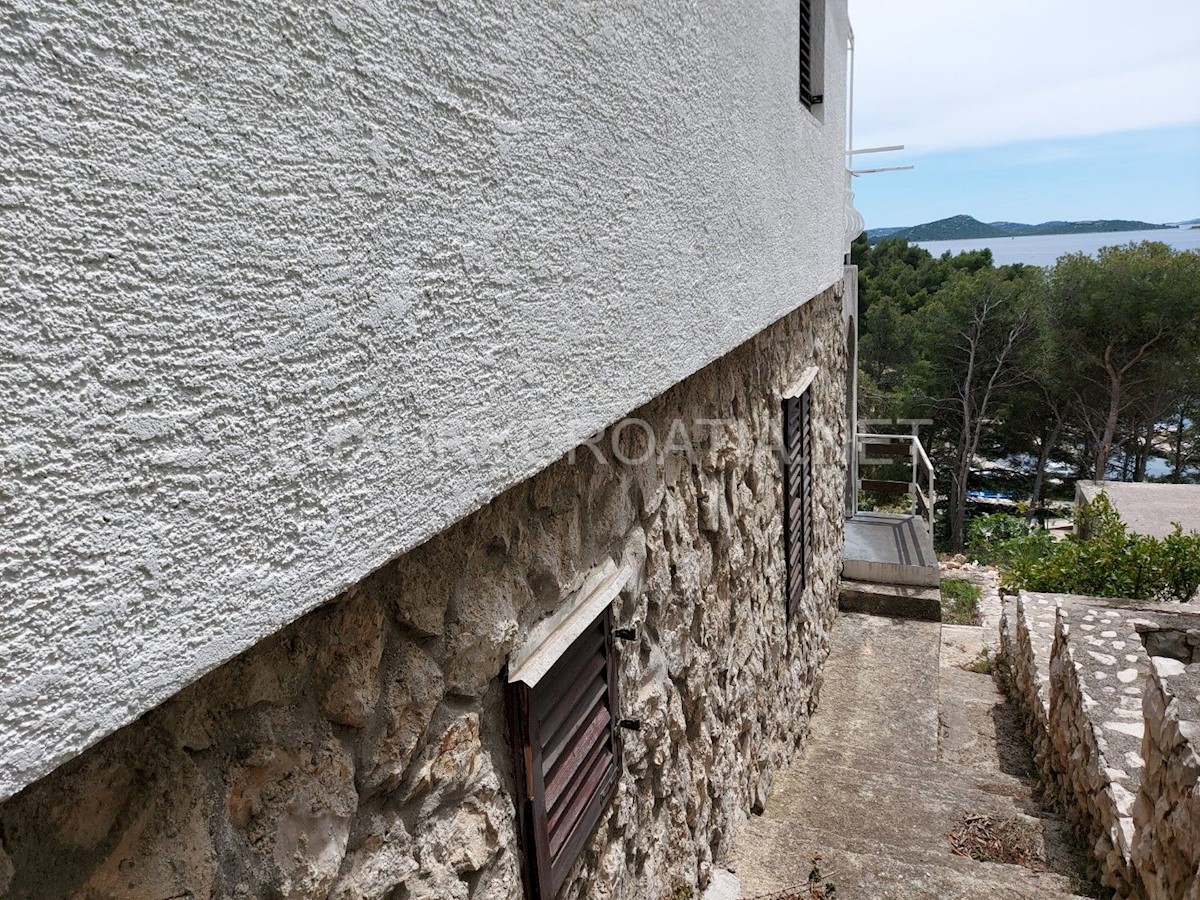 Haus Zu verkaufen - ŠIBENSKO-KNINSKA  ŠIBENIK 