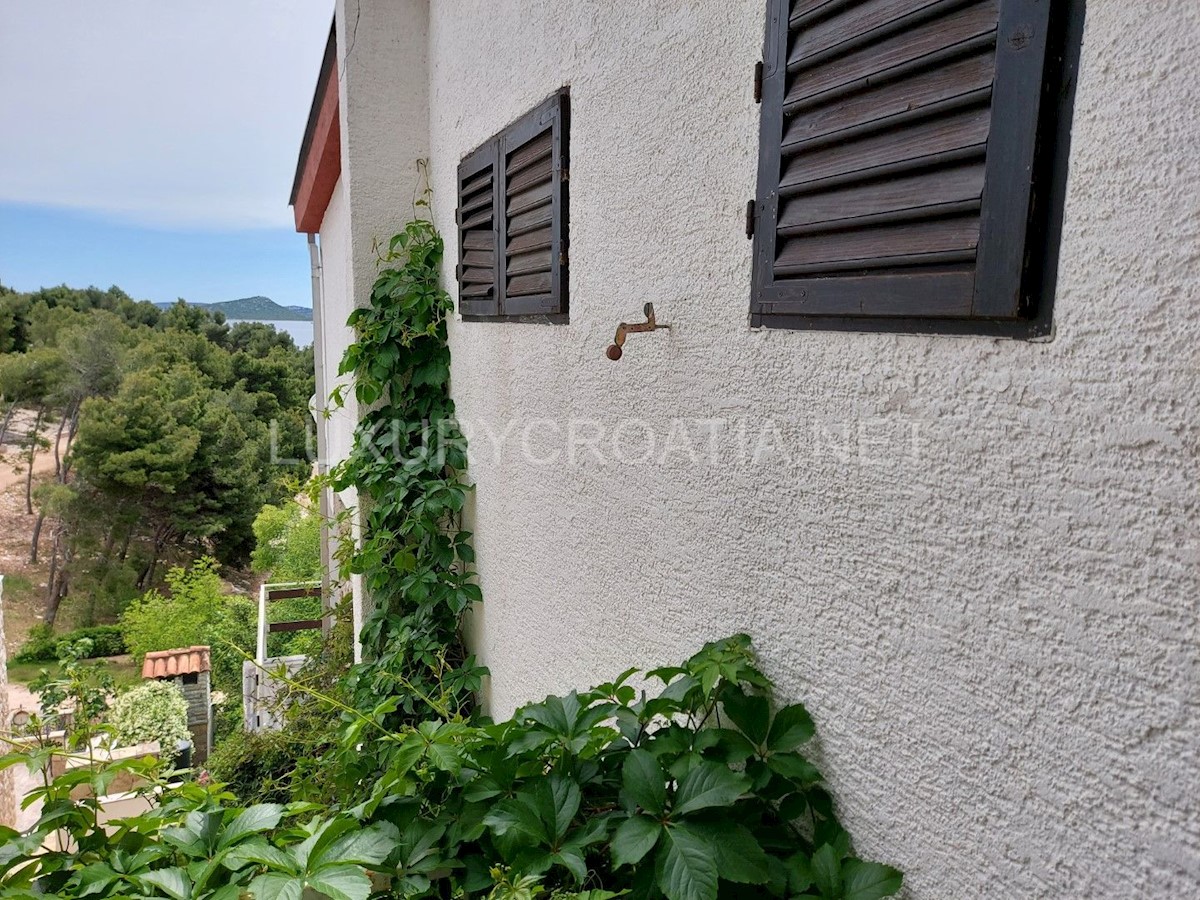Haus Zu verkaufen - ŠIBENSKO-KNINSKA  ŠIBENIK 