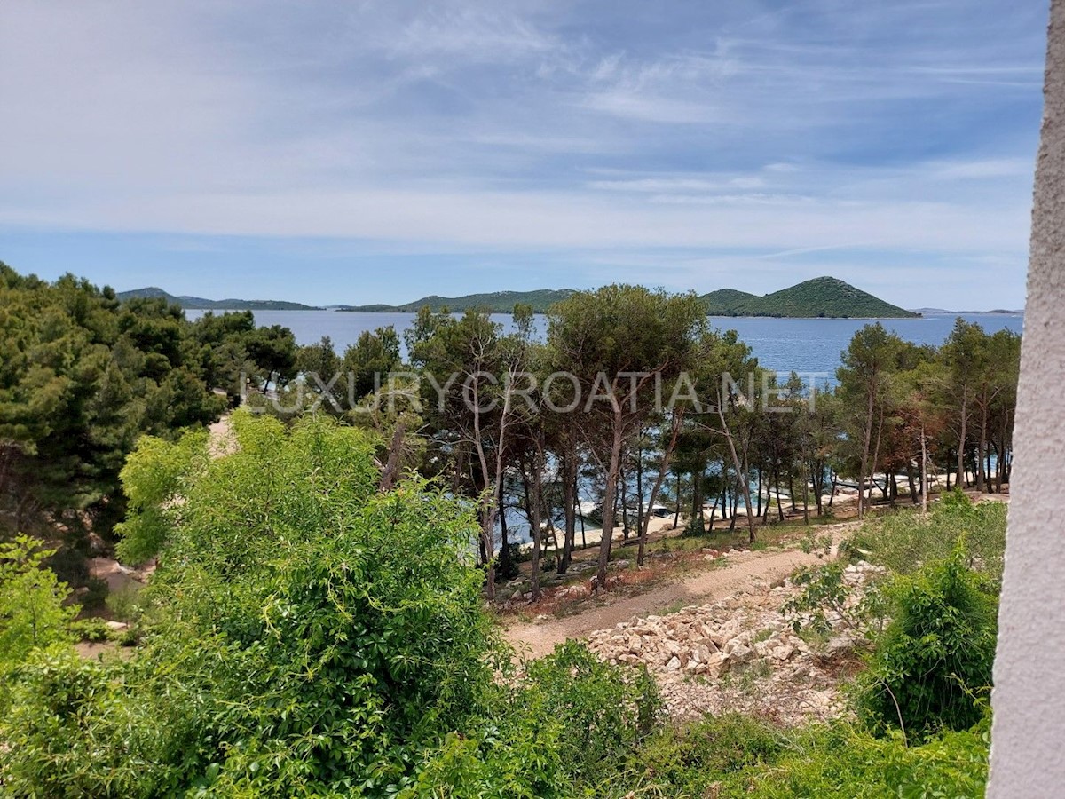 Haus Zu verkaufen - ŠIBENSKO-KNINSKA  ŠIBENIK 