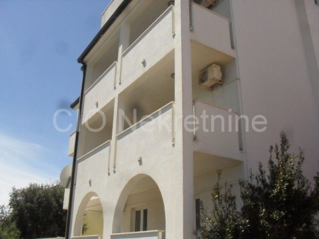 Casa In vendita - Splitsko-dalmatinska Marina - foto 2/5