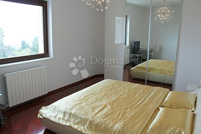 Apartment Zu verkaufen - PRIMORSKO-GORANSKA  OPATIJA 