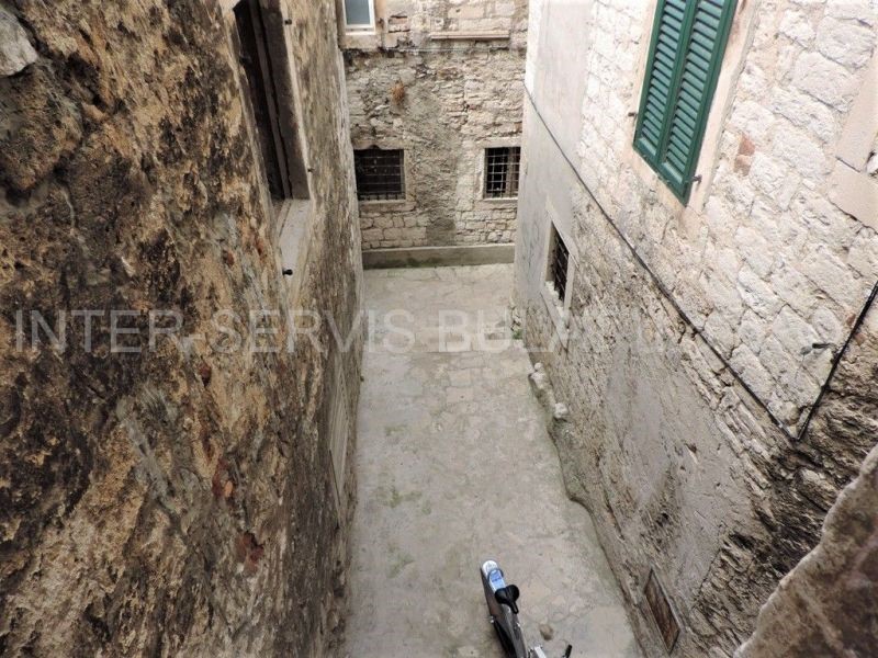 Casa In vendita - ŠIBENSKO-KNINSKA  Šibenik