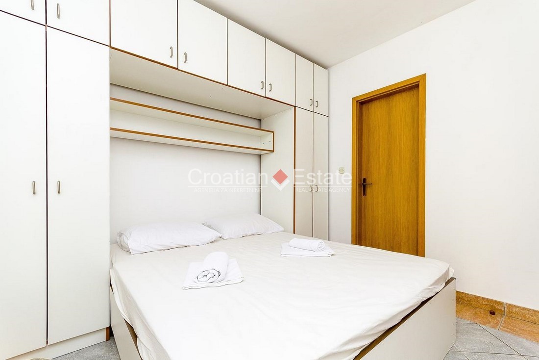 Haus Zu verkaufen - SPLITSKO-DALMATINSKA  ČIOVO 