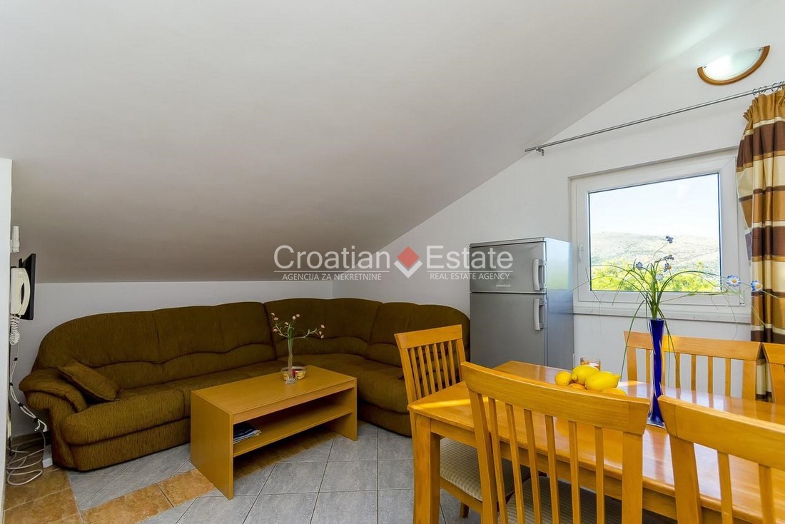 Haus Zu verkaufen - SPLITSKO-DALMATINSKA  ČIOVO 