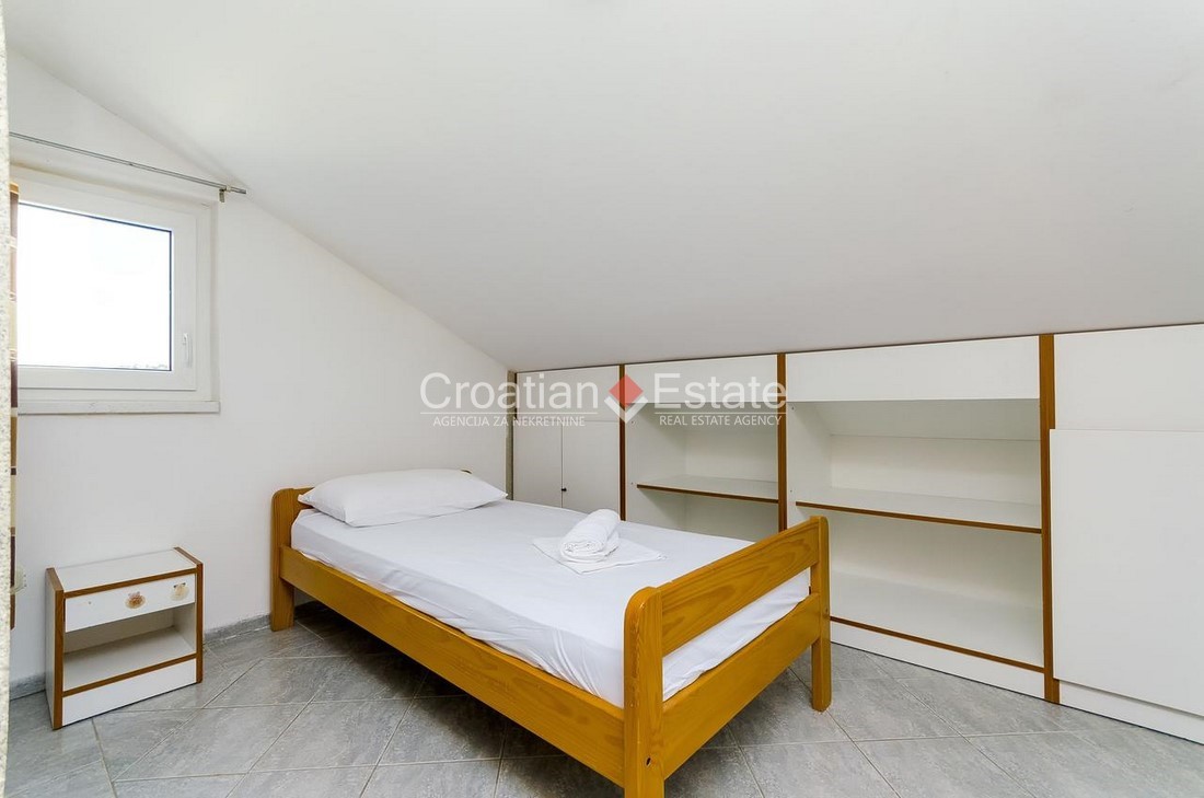 Haus Zu verkaufen - SPLITSKO-DALMATINSKA  ČIOVO 