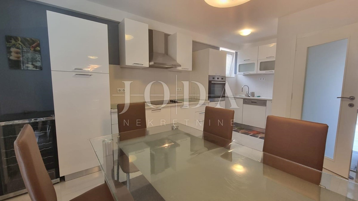 House For sale - PRIMORSKO-GORANSKA  CRIKVENICA 
