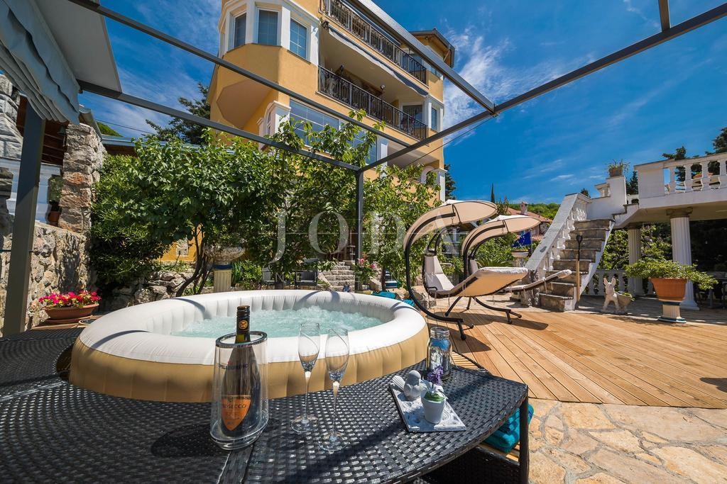 House For sale - PRIMORSKO-GORANSKA  NOVI VINODOLSKI 