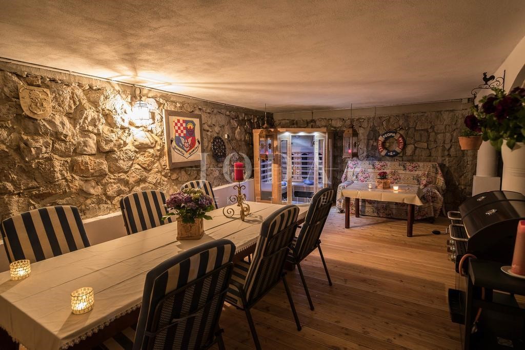 House For sale - PRIMORSKO-GORANSKA  NOVI VINODOLSKI 