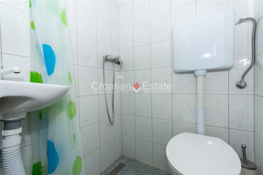 Haus Zu verkaufen - SPLITSKO-DALMATINSKA  ČIOVO 