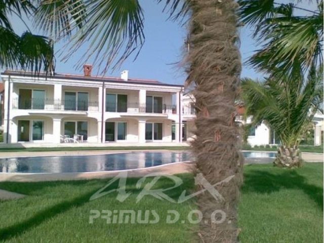 Haus zu verkaufen 1000 m² – Lovrečica