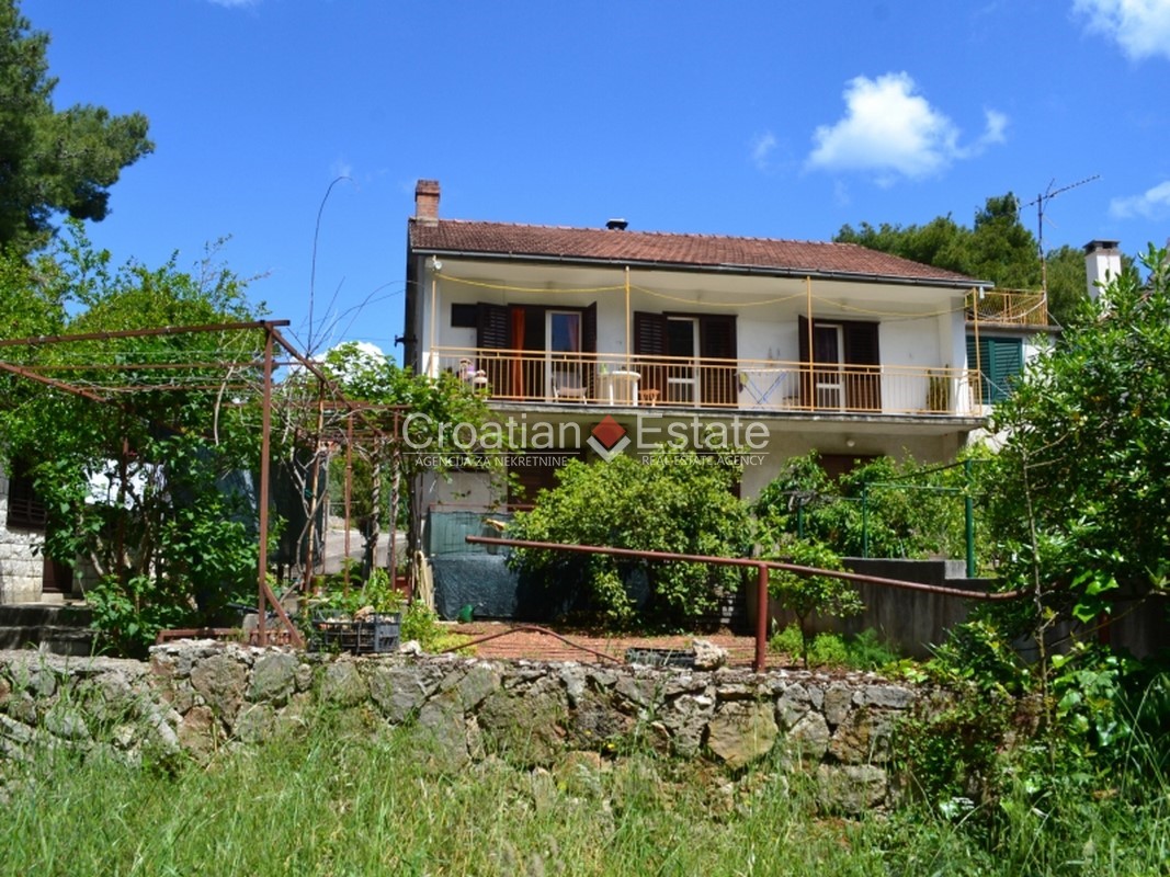 House For sale - SPLITSKO-DALMATINSKA  HVAR 