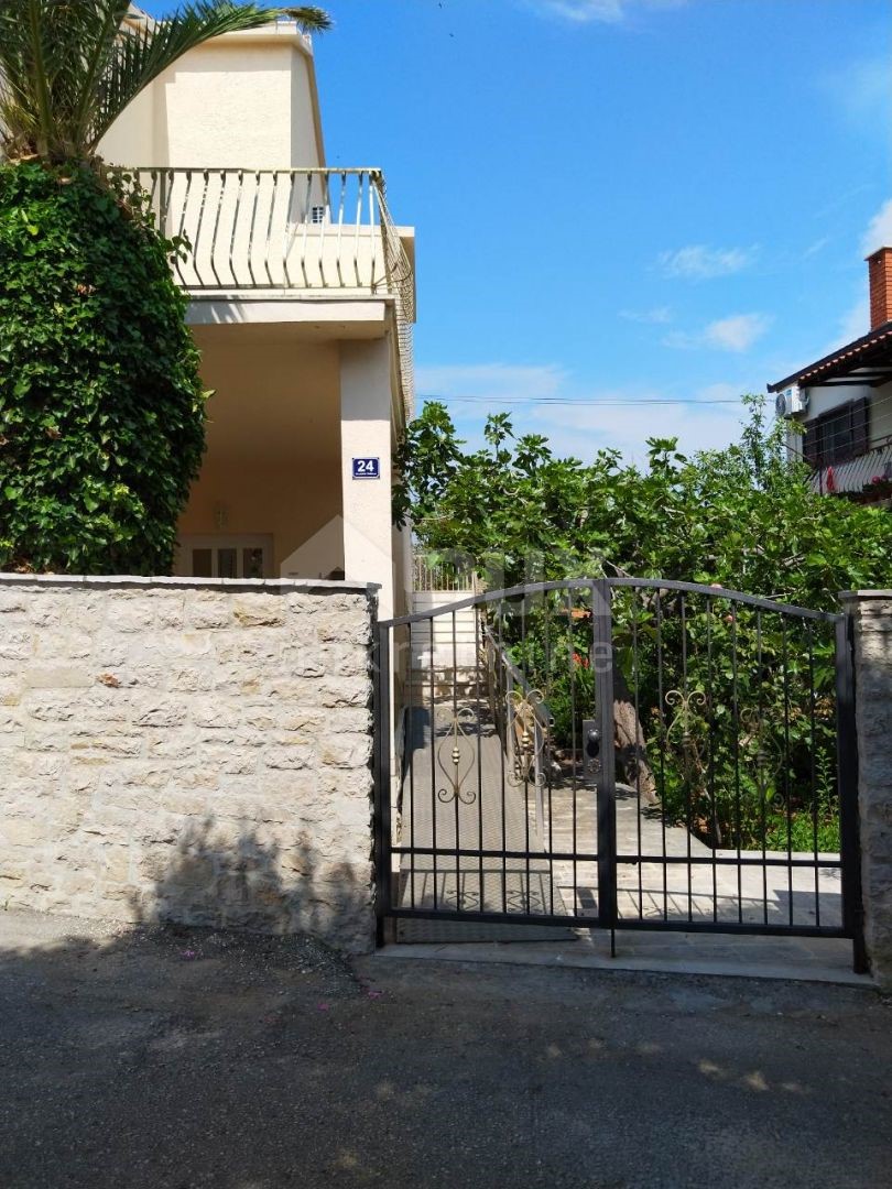 House For sale - SPLITSKO-DALMATINSKA  BRAČ 