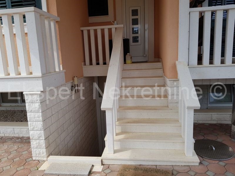 Kuća Na prodaju - SPLITSKO-DALMATINSKA  MARINA 