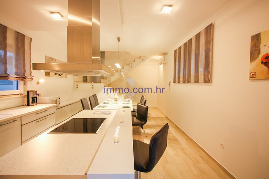 House For sale - SPLITSKO-DALMATINSKA  ČIOVO 