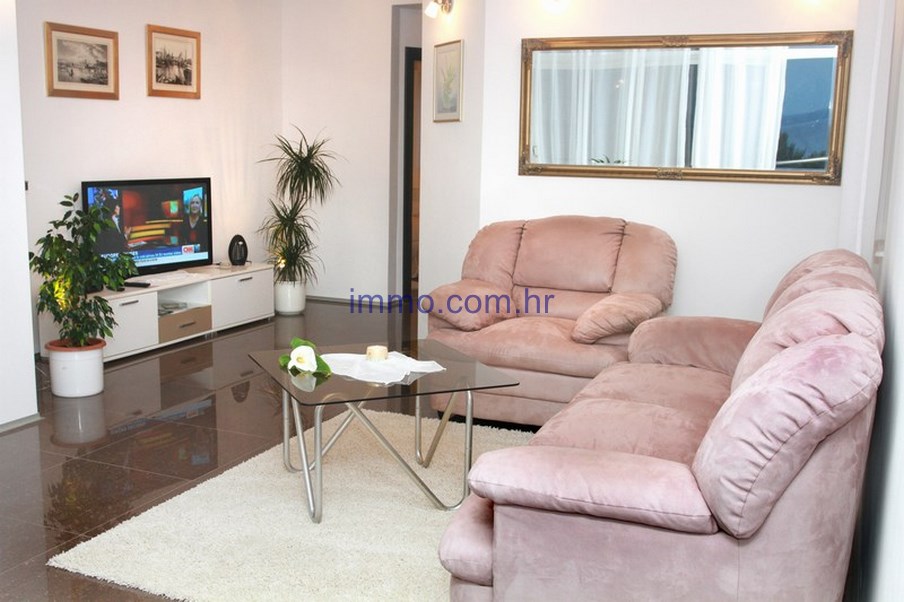 Casa In vendita - SPLITSKO-DALMATINSKA  ČIOVO 