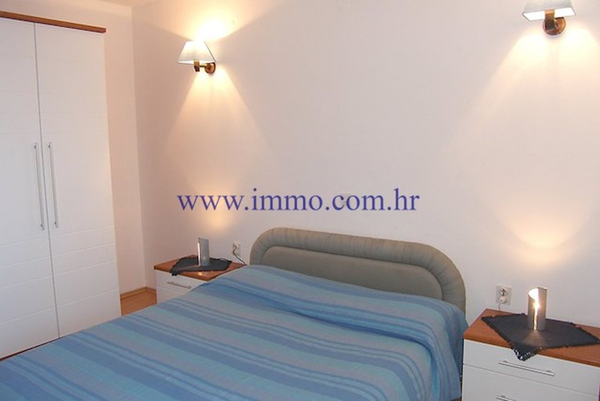 Casa In vendita - SPLITSKO-DALMATINSKA  ČIOVO 