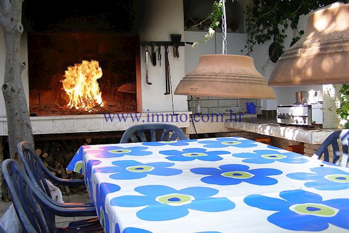 Casa In vendita - SPLITSKO-DALMATINSKA  ČIOVO 