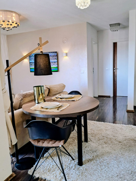 Apartma Naprodaj - Zadarska Vir