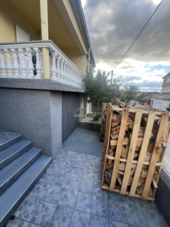 Kuća Na prodaju - Zadarska Obrovac