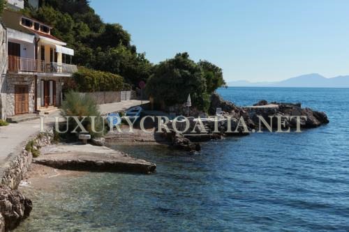 House For sale - SPLITSKO-DALMATINSKA  MAKARSKA 