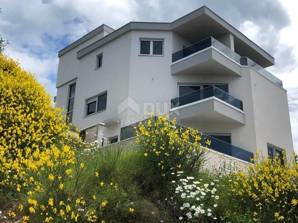 House For sale - SPLITSKO-DALMATINSKA  PODGORA 