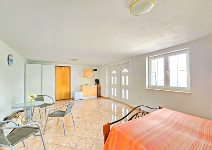 House For sale - Ličko-senjska Karlobag