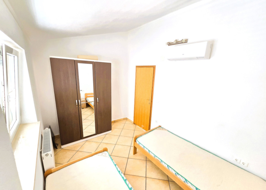 House For sale - Ličko-senjska Karlobag