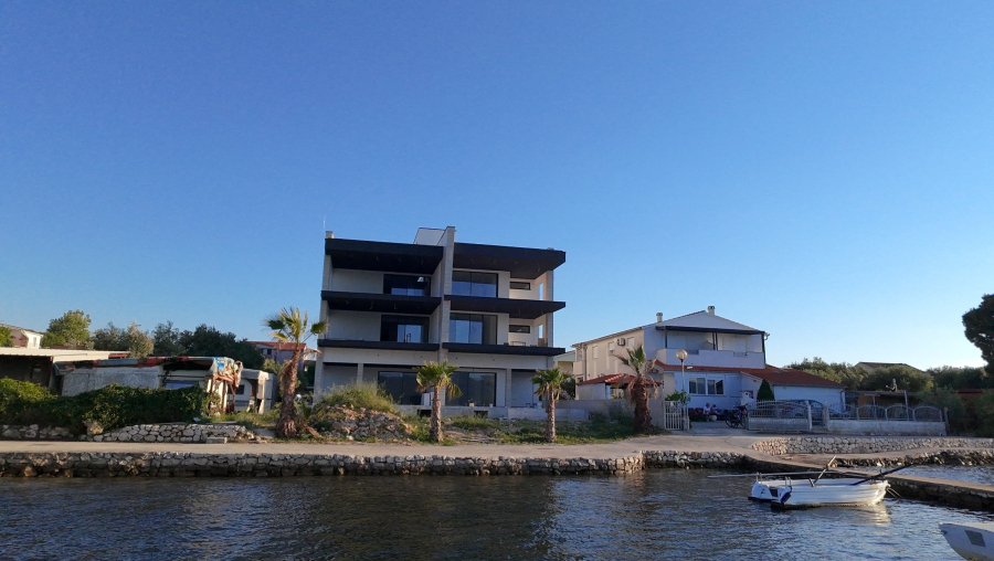 První řada u moře Chorvatsko - Apartmán Na prodej Sukošan