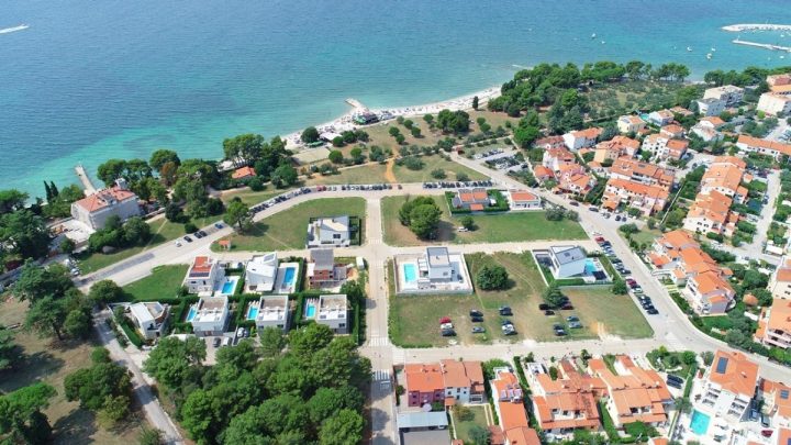 Parcela na predaj 600 m² – Pula